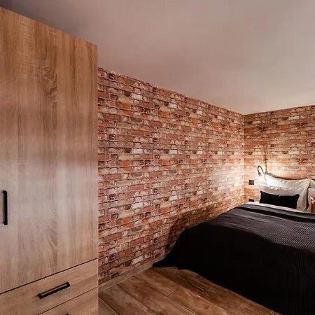 Very Stylish And Central Ac Apartment