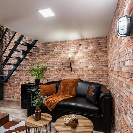 Very Stylish And Central Ac Budapest